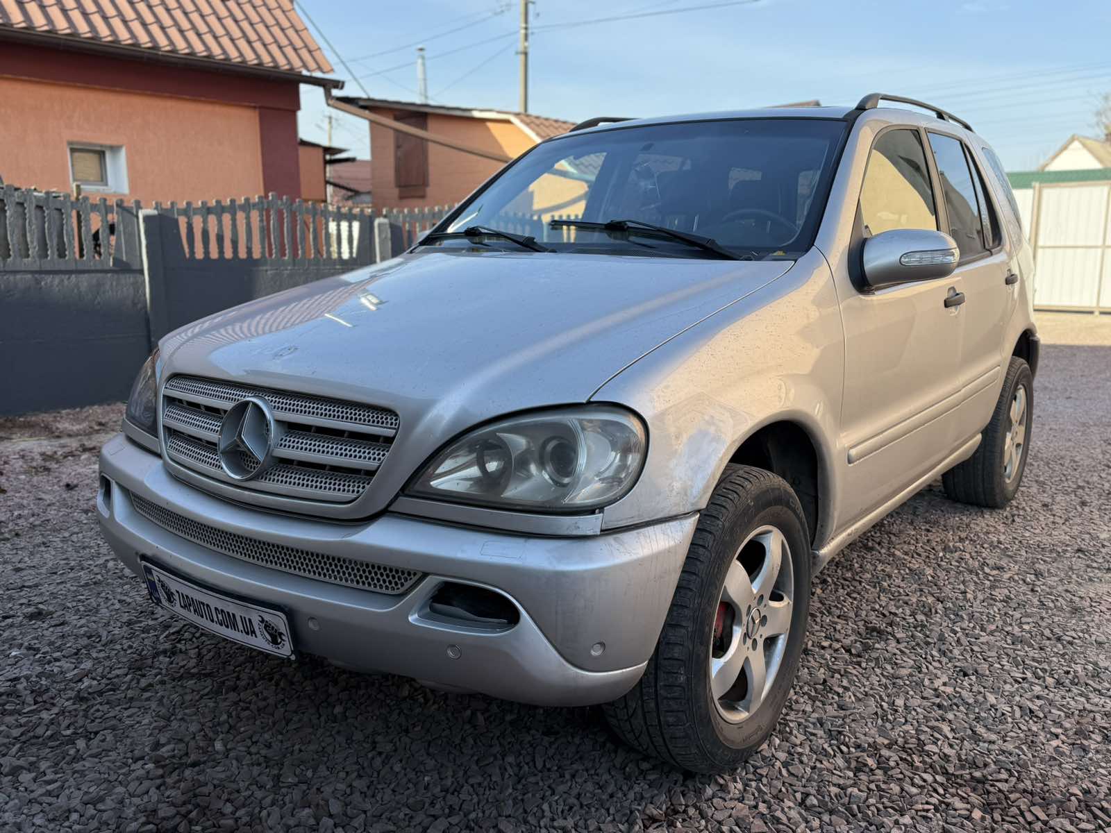 Mercedes-Benz ML270 (W163) car
