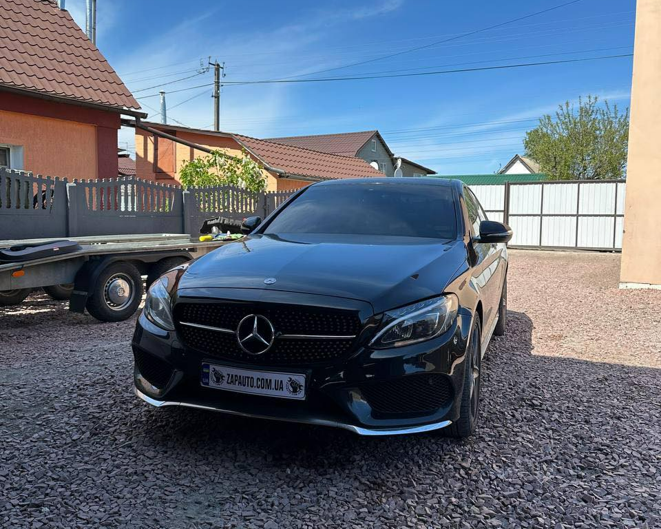 Mercedes-Benz C300 4matic (W205) car