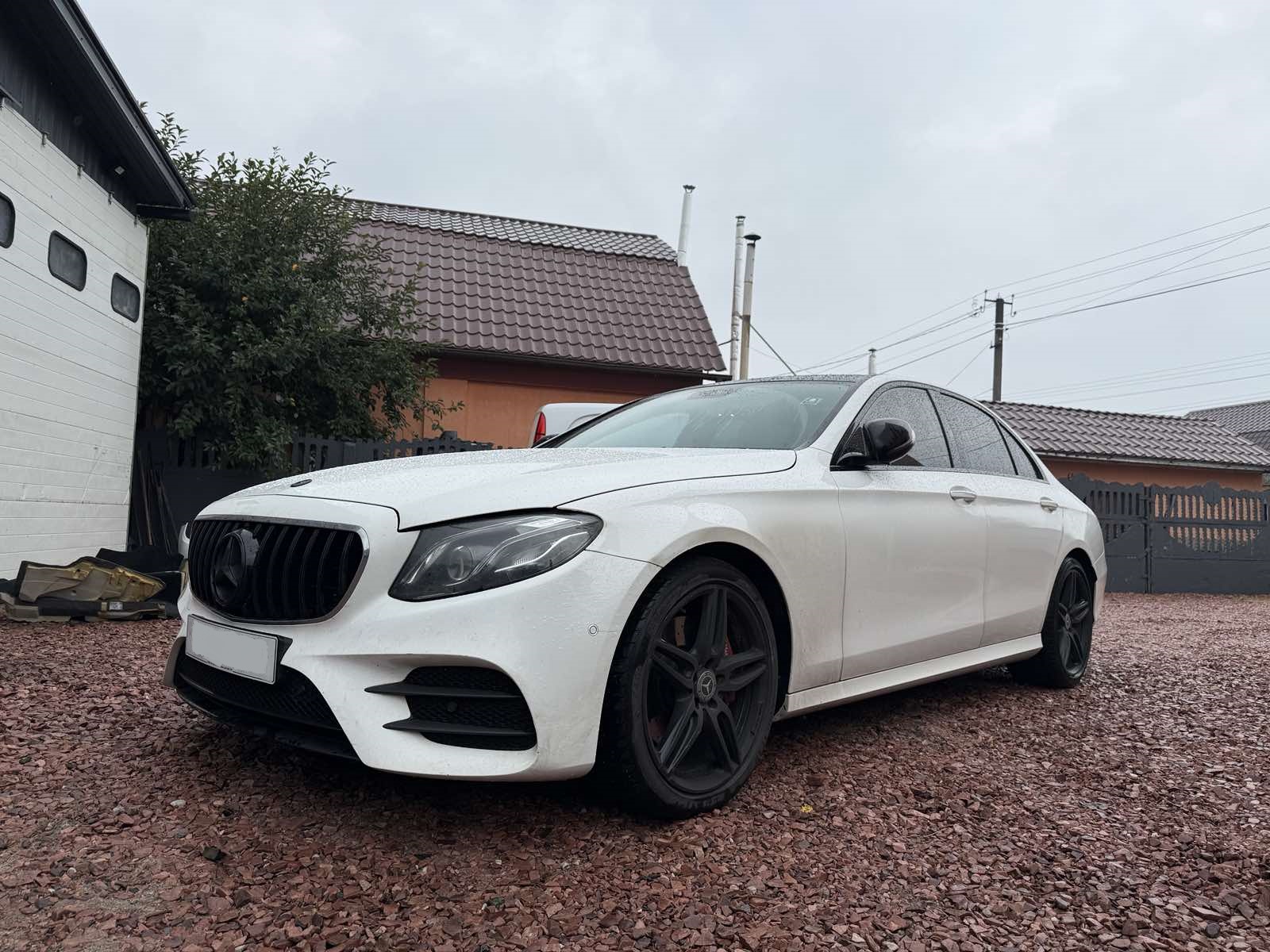 Mercedes-Benz E-class (W213) car