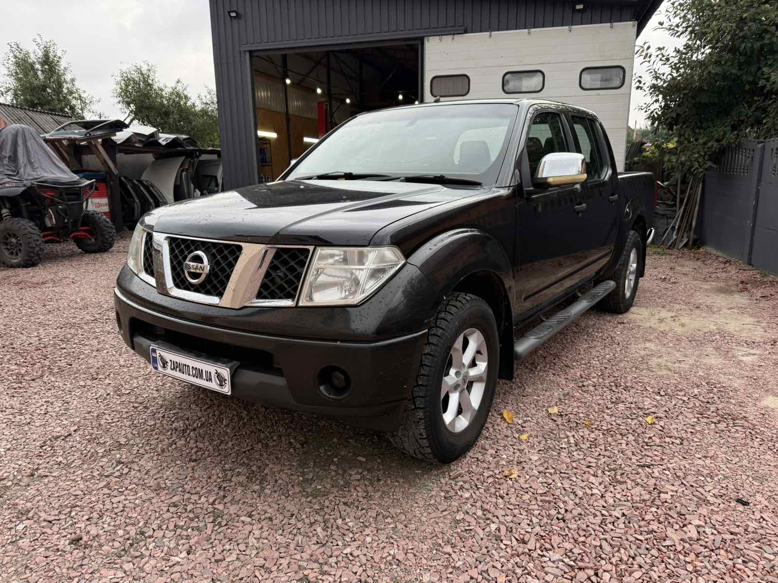 Nissan Navara D40 car