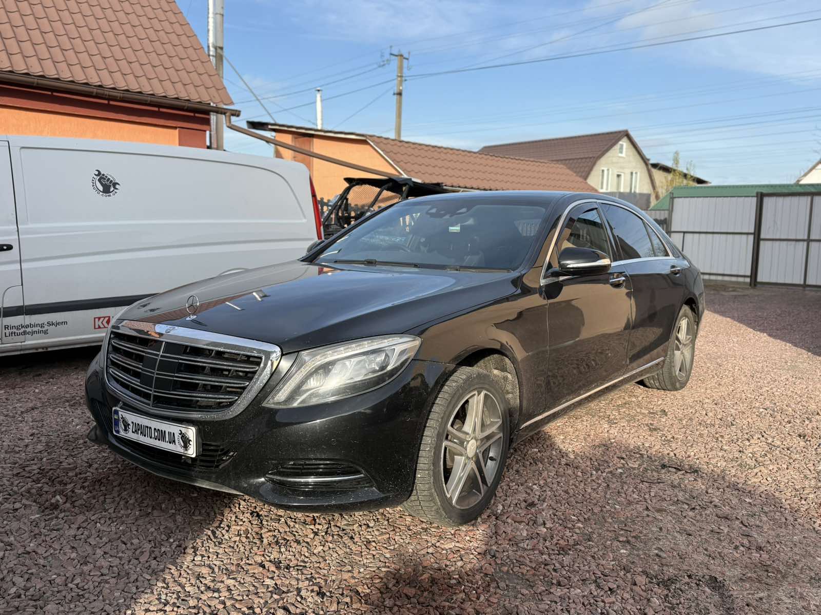 Mercedes-Benz S-class (W222) car
